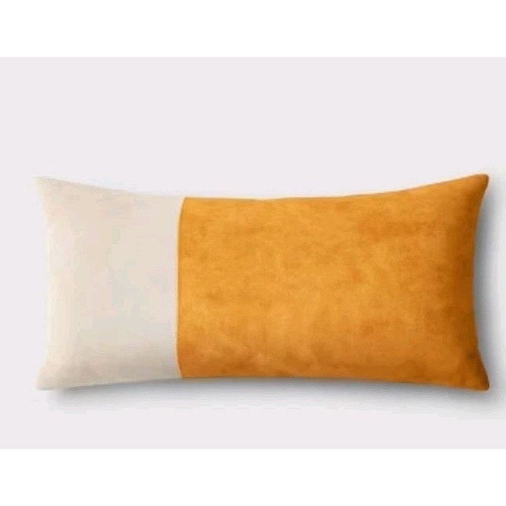 NWOT Threshold 12x24 Indoor Outdoor Decorative Pillow Cover Velvet Mustard 4123